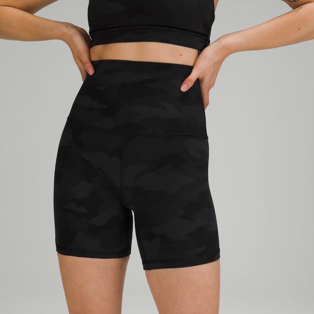 π lululemon align shorts 4 inch length - Picture 4 of 4